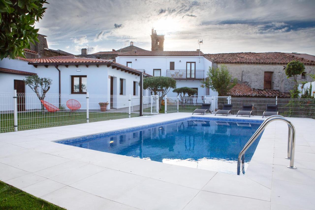 Apartamentos Rurales Cielo De Monfraguee Малпартида де Пласенсия Екстериор снимка