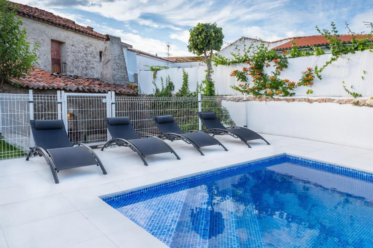 Apartamentos Rurales Cielo De Monfraguee Малпартида де Пласенсия Екстериор снимка