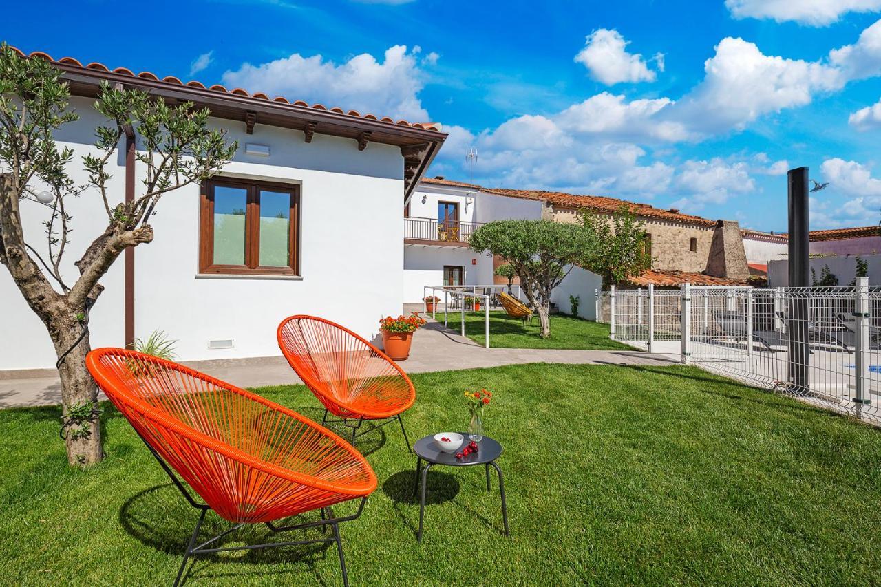 Apartamentos Rurales Cielo De Monfraguee Малпартида де Пласенсия Екстериор снимка