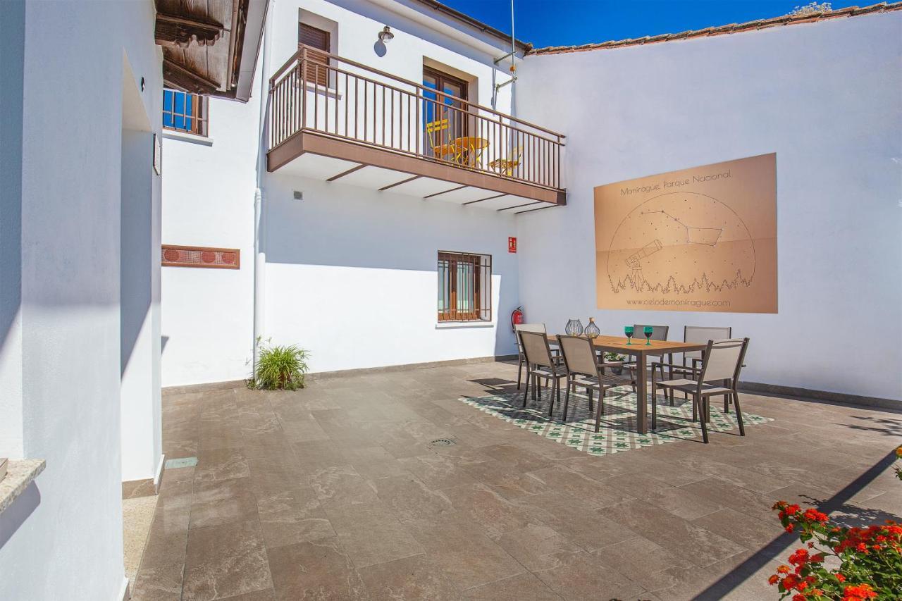 Apartamentos Rurales Cielo De Monfraguee Малпартида де Пласенсия Екстериор снимка